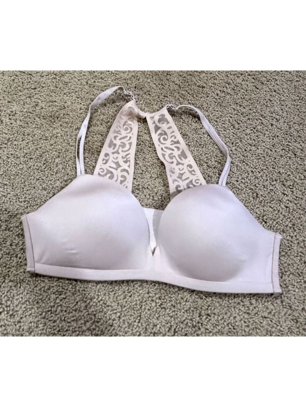 Victoria's secret soft pink smooth bra padded no wire 36 C